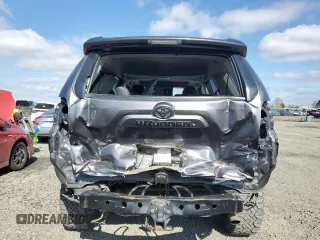 2018 Toyota 4Runner SR5 with VIN JTEBU5JR6J5505788, listed as a Copart auction lot 47994275 with 94,386 mi miles and Salvage Title. Bid and sale history available at carsss.com. Image 6.