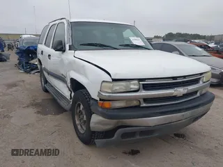 2003 Chevrolet Tahoe LS with VIN 1GNEC13V73R170941, listed as a IAAI auction lot 41088469 with 336,168 mi miles. Bid and sale history available at carsss.com. Image 1.