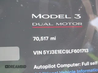 2020 Tesla Model 3 Performance z VIN 5YJ3E1EC9LF601713, wystawiony jako IAAI lot #41888617 z przebiegiem 70 517 mil mil oraz . Historia ofert i sprzedaży dostępna na DreamBid. Obrazek 16.