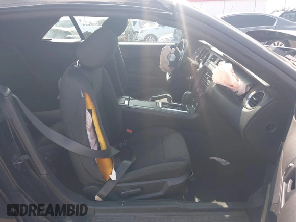2013 Ford Mustang V6 with VIN 1ZVBP8EM7D5205089, listed as a IAAI auction lot 42418475 with 236,545 mi miles and . Bid and sale history available at DreamBid. Image 5.