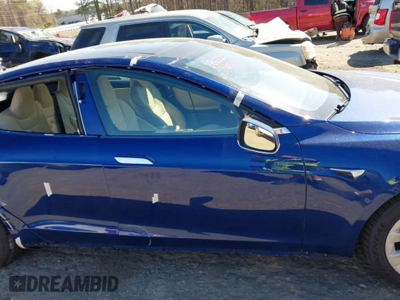 2017 Tesla Model S 60 with VIN 5YJSA1E19HF186227, listed as a IAAI auction lot 41888015 with 105,510 mi miles and . Bid and sale history available at DreamBid. Image 14.
