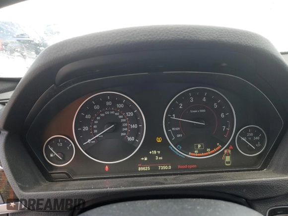 2017 BMW 4 Series 430i with VIN WBA4R7C59HK679917, listed as a Copart auction lot 46194895 with 89,625 mi miles and Salvage Title. Bid and sale history available at DreamBid. Image 9.