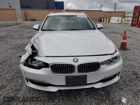 2015 BMW 3 Series 328i xDrive с VIN WBA3G7C58FK480534, выставлен на аукционе Copart как лот 48233245 с пробегом 143 573 миль миль и Списание • Salvage title. История ставок и продаж доступна на DreamBid. Изображение 5.