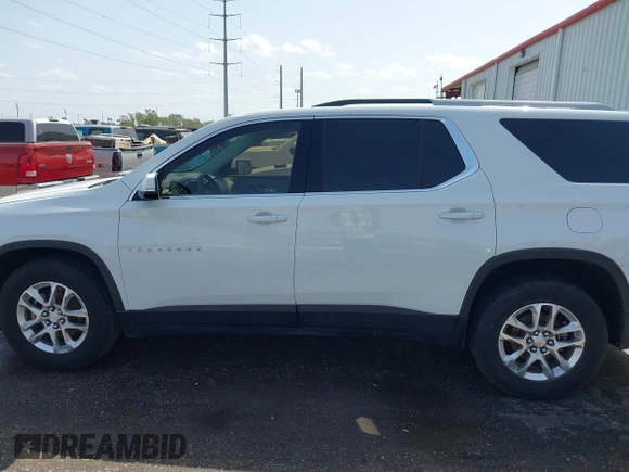 2018 Chevrolet Traverse LT Cloth with VIN 1GNERGKW4JJ144479, listed as a IAAI auction lot 41839641 with 136,404 mi miles. Bid and sale history available at carsss.com. Image 14.