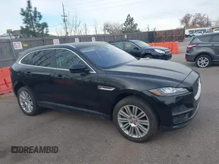 2020 Jaguar F-Pace 30t Portfolio z VIN SADCN2GX1LA617018, wystawiony jako IAAI lot #41232939 z przebiegiem 50 693 mil mil oraz . Historia ofert i sprzedaży dostępna na DreamBid. Obrazek 1.