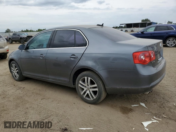 2006 Volkswagen Jetta z VIN 3VWDG71K66M748387, wystawiony jako Copart lot #55269553 z przebiegiem 141 937 mil mil oraz Czysty tytuł • Clean title. Historia ofert i sprzedaży dostępna na DreamBid. Obrazek 2.