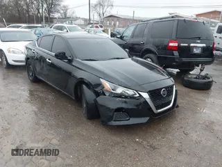2019 Nissan Altima S with VIN 1N4BL4BV2KC203804, listed as a IAAI auction lot 41521869 with 153,942 mi miles and . Bid and sale history available at carsss.com. Image 1.