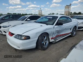 1995 Ford Mustang z VIN 1FALP4043SF252513, wystawiony jako Copart lot #52131605 z przebiegiem 237 066 mil mil oraz Szkoda całkowita • Salvage title. Historia ofert i sprzedaży dostępna na DreamBid. Obrazek 1.