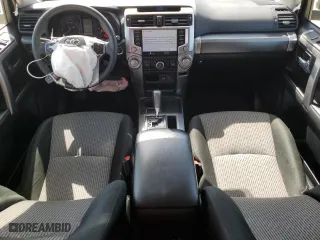 2022 Toyota 4Runner SR5 with VIN JTEEU5JR0N5260179, listed as a Copart auction lot 52883395 with 134,025 mi miles and Salvage Title. Bid and sale history available at carsss.com. Image 8.