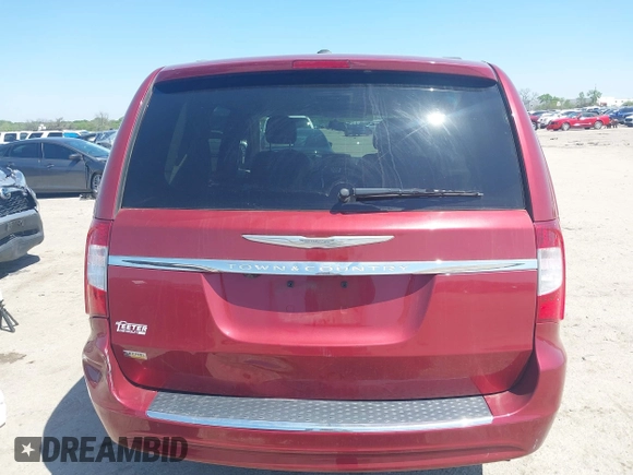 2014 Chrysler Town & Country Touring with VIN 2C4RC1BG5ER342975, listed as a IAAI auction lot 41972305 with 119,783 mi miles. Bid and sale history available at carsss.com. Image 15.