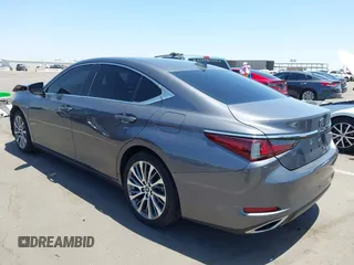 2020 Lexus ES 350 with VIN 58ADZ1B19LU056460, listed as a IAAI auction lot 42530160 with 26,116 mi miles and . Bid and sale history available at DreamBid. Image 3.