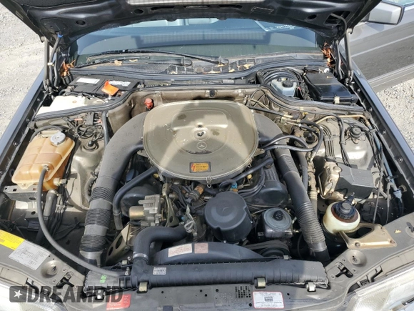 1990 Mercedes-Benz 560 with VIN WDBCA39E3LA553622, listed as a Copart auction lot 81530904 with 142,614 mi miles and Clean Title. Bid and sale history available at DreamBid. Image 11.
