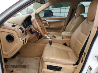 2009 Porsche Cayenne z VIN WP1AA29P09LA02631, wystawiony jako Copart lot #55567245 z przebiegiem 187 609 mil mil oraz Szkody całkowita. Historia ofert i sprzedaży dostępna na DreamBid. Obrazek 7.