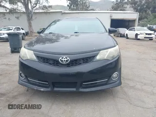2014 Toyota Camry L with VIN 4T1BF1FK2EU816743, listed as a IAAI auction lot 42047519 with 266,904 mi miles. Bid and sale history available at carsss.com. Image 6.