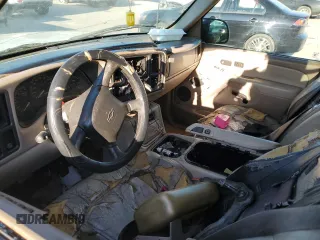 2001 Chevrolet Suburban LT with VIN 3GNEC16TX1G206273, listed as a Copart auction lot 41927865 with 0 mi miles and Clean Title. Bid and sale history available at carsss.com. Image 8.
