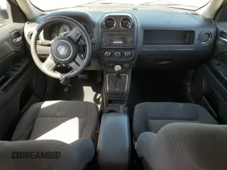 2011 Jeep Patriot Sport с VIN 1J4NT1GA7BD259883, выставлен на аукционе Copart как лот 52194175 с пробегом 184 150 миль миль и Списание • Salvage title. История ставок и продаж доступна на DreamBid. Изображение 8.