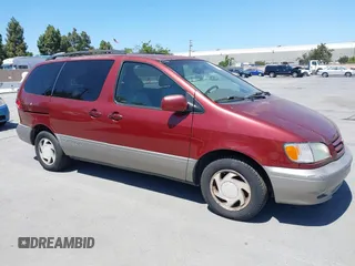 2002 Toyota Sienna LE z VIN 4T3ZF13C02U466267, wystawiony jako IAAI lot #42371050 z przebiegiem 282 395 mil mil oraz . Historia ofert i sprzedaży dostępna na DreamBid. Obrazek 1.