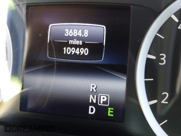 2018 Infiniti QX30 Pure with VIN SJKCH5CPXJA041661, listed as a IAAI auction lot 40614515 with 109,490 mi miles and . Bid and sale history available at DreamBid. Image 7.