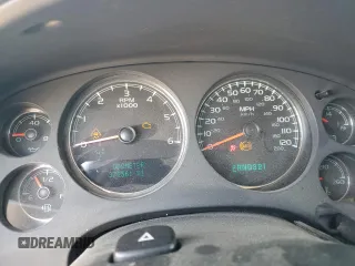 2008 Chevrolet Suburban LTZ with VIN 3GNFC16J28G181446, listed as a Copart auction lot 72350674 with 372,561 mi miles and Salvage Title. Bid and sale history available at carsss.com. Image 9.