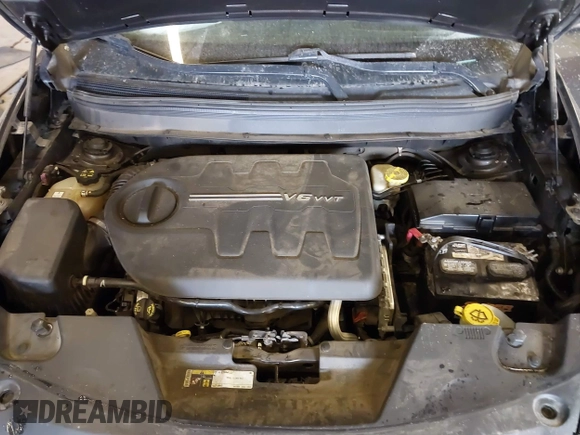 2014 Jeep Cherokee Latitude with VIN 1C4PJMCS4EW272815, listed as a IAAI auction lot 41616504 with 97,613 mi miles and . Bid and sale history available at carsss.com. Image 10.