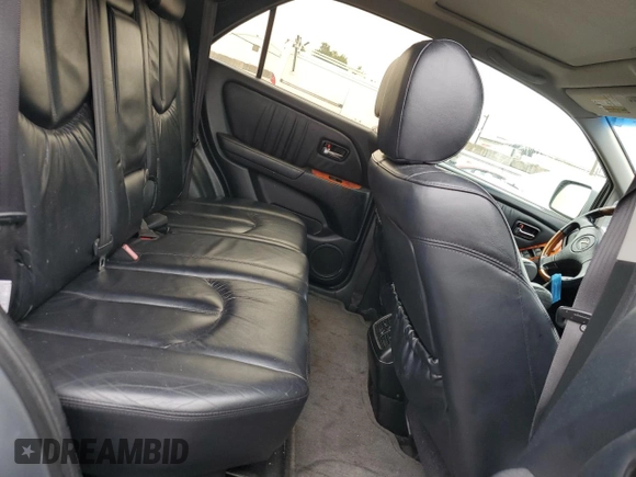 2002 Lexus RX 300 with VIN JTJHF10U720284642, listed as a Copart auction lot 73081784 with 234,820 mi miles and Clean Title. Bid and sale history available at carsss.com. Image 11.