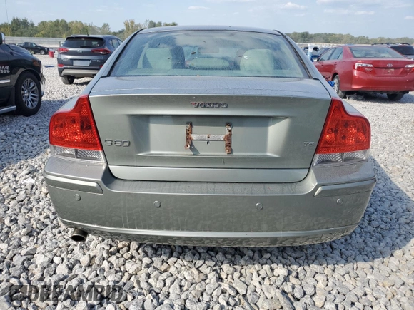 2006 Volvo S60 2.4L Turbo with VIN YV1RS547362544098, listed as a Copart auction lot 71553824 with 132,023 mi miles and Clean Title. Bid and sale history available at carsss.com. Image 6.