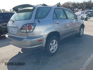 2002 Lexus RX with VIN JTJGF10U620121900, listed as a IAAI auction lot 41616404 with 157,941 mi miles. Bid and sale history available at carsss.com. Image 4.