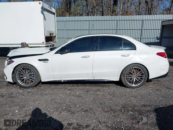 2024 Mercedes-Benz C 63 S AMG E Performance with VIN W1KAF8AB6RR222087, listed as a IAAI auction lot 41844101 with 5,500 mi miles and . Bid and sale history available at DreamBid. Image 13.