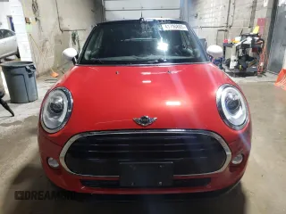 2016 MINI Convertible z VIN WMWWG5C58G3A83454, wystawiony jako Copart lot #41790805 z przebiegiem 62 178 mil mil oraz Tytuł czysty. Historia ofert i sprzedaży dostępna na DreamBid. Obrazek 5.