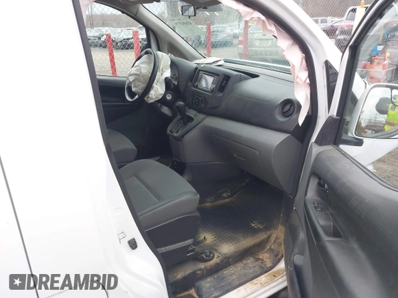 2019 Nissan NV200 Compact Cargo S with VIN 3N6CM0KN9KK706662, listed as a IAAI auction lot 41684979 with 58,988 mi miles. Bid and sale history available at carsss.com. Image 5.