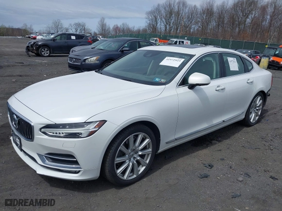 2017 Volvo S90 Inscription with VIN YV1A22ML6H1012989, listed as a IAAI auction lot 41972923 with 102,219 mi miles. Bid and sale history available at carsss.com. Image 17.