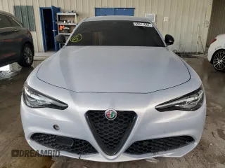2020 Alfa Romeo Giulia with VIN ZARFAMAN9L7633963, listed as a Copart auction lot 69511642 with 0 mi miles. Bid and sale history available at carsss.com. Image 5.