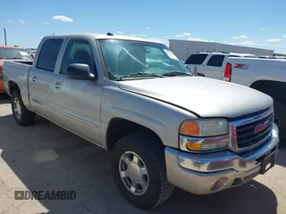 2004 GMC Sierra 1500 SLE z VIN 2GTEK13T941370045, wystawiony jako IAAI lot #42076561 z przebiegiem 247 509 mil mil oraz . Historia ofert i sprzedaży dostępna na DreamBid. Obrazek 1.