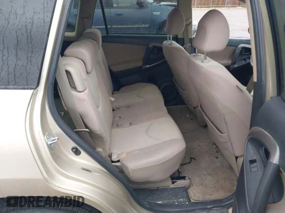 2007 Toyota RAV4 with VIN JTMBD33V776035471, listed as a IAAI auction lot 41787302 with 156,188 mi miles. Bid and sale history available at carsss.com. Image 8.