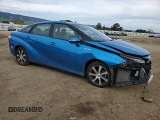 2019 Toyota Mirai with VIN JTDBVRBD0KA005923, listed as a Copart auction lot 50032775 with 60,729 mi miles and Salvage Title. Bid and sale history available at carsss.com. Image 4.