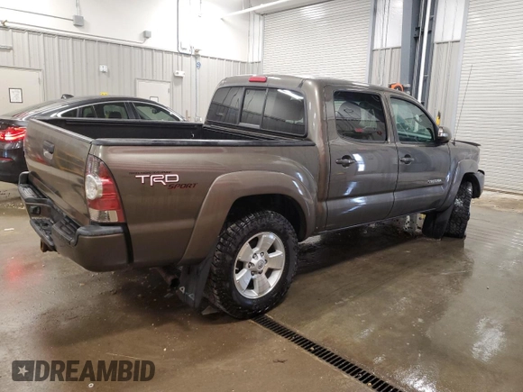 2013 Toyota Tacoma with VIN 3TMLU4EN1DM108966, listed as a Copart auction lot 60998825 with 171,583 mi miles and Clean title. Bid and sale history available at DreamBid. Image 3.