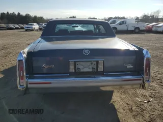1990 Cadillac Brougham z VIN 1G6DW5476LR725075, wystawiony jako Copart lot #47456955 z przebiegiem Nie podano mil oraz Szkody całkowita. Historia ofert i sprzedaży dostępna na DreamBid. Obrazek 6.