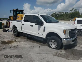 2019 Ford F-250 XL with VIN 1FT7W2BT8KED85152, listed as a Copart auction lot 59598275 with 171,026 mi miles and Salvage title. Bid and sale history available at DreamBid. Image 4.