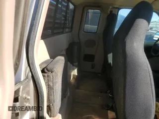 2003 Ford Ranger XL Fleet с VIN 1FTYR44V03PA12828, выставлен на аукционе Copart как лот 78485814 с пробегом Не указан миль и На запчасти • Non repairable. История ставок и продаж доступна на DreamBid. Изображение 10.
