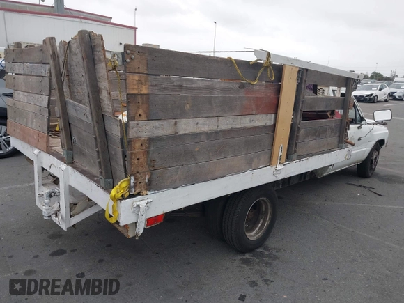 1988 Toyota Pickup с VIN JT5RN75U2J0020695, выставлен на аукционе IAAI как лот 42206950 с пробегом 75 326 миль миль и . История ставок и продаж доступна на DreamBid. Изображение 4.