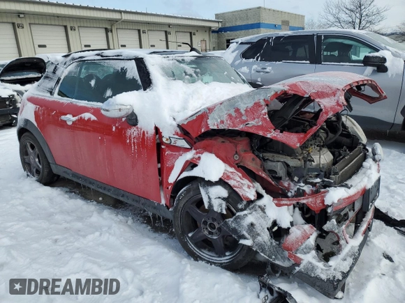 2010 MINI Convertible with VIN WMWMR3C57ATU97979, listed as a Copart auction lot 45903855 with 154,614 mi miles and Salvage Title. Bid and sale history available at DreamBid. Image 4.