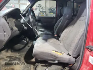 2002 Ford Ranger XL z VIN 1FTYR11U62PA10767, wystawiony jako Copart lot #85024224 z przebiegiem 186 312 mil mil oraz Szkoda całkowita • Salvage title. Historia ofert i sprzedaży dostępna na DreamBid. Obrazek 7.