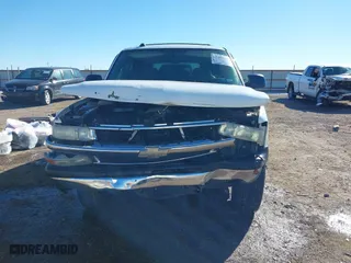 2004 Chevrolet Tahoe LT with VIN 1GNEC13Z44R323201, listed as a IAAI auction lot 41481138 with 216,869 mi miles. Bid and sale history available at carsss.com. Image 12.