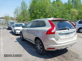 2017 Volvo XC60 Inscription z VIN YV449MRU5H2009231, wystawiony jako IAAI lot #42054593 z przebiegiem 127 937 mil mil oraz . Historia ofert i sprzedaży dostępna na DreamBid. Obrazek 3.