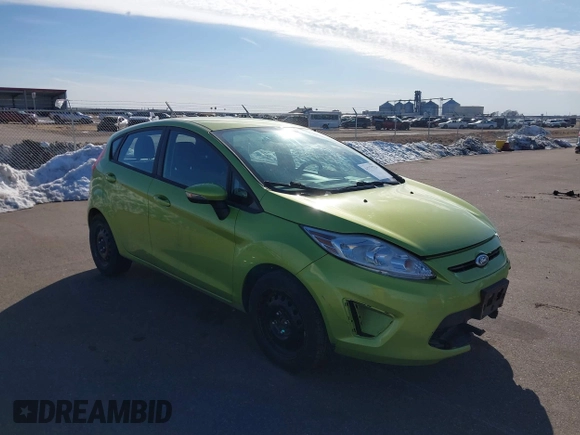 2013 Ford Fiesta SE with VIN 3FADP4EJ2DM162551, listed as a IAAI auction lot 41775724 with 166,750 mi miles. Bid and sale history available at carsss.com. Image 1.