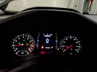 2018 Jeep Renegade Latitude z VIN ZACCJBBB8JPH66347, wystawiony jako Copart lot #55725035 z przebiegiem 65 166 mil mil oraz Szkoda całkowita • Salvage title. Historia ofert i sprzedaży dostępna na DreamBid. Obrazek 9.