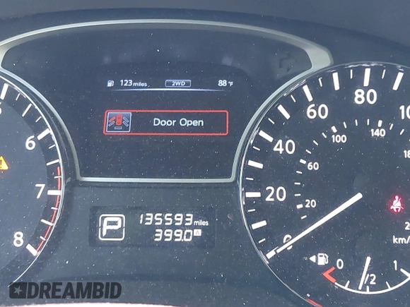 2014 Nissan Pathfinder SV z VIN 5N1AR2MMXEC684429, wystawiony jako IAAI lot #42233673 z przebiegiem 135 593 mil mil oraz . Historia ofert i sprzedaży dostępna na DreamBid. Obrazek 15.