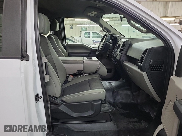 2019 Ford F-150 XL z VIN 1FTEX1EB6KKC03662, wystawiony jako IAAI lot #42566249 z przebiegiem 158 102 mil mil oraz . Historia ofert i sprzedaży dostępna na DreamBid. Obrazek 28.