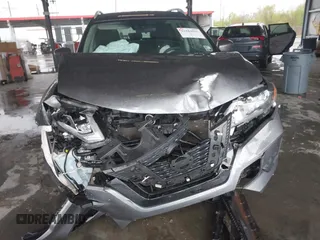2019 Nissan Rogue SV with VIN 5N1AT2MT7KC784380, listed as a IAAI auction lot 41844061 with 89,628 mi miles and . Bid and sale history available at carsss.com. Image 6.