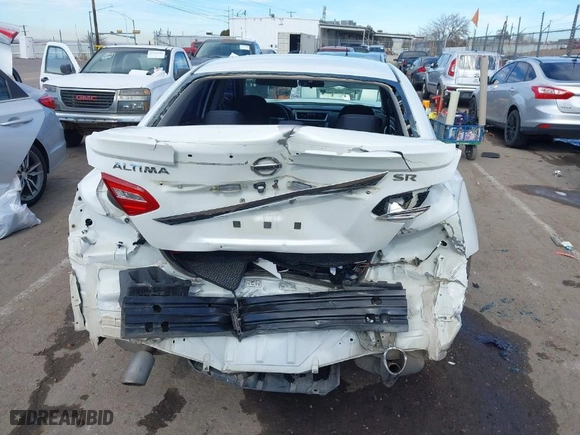 2016 Nissan Altima 2.5 SR with VIN 1N4AL3AP6GN391358, listed as a IAAI auction lot 41323589 with 100,120 mi miles. Bid and sale history available at carsss.com. Image 6.